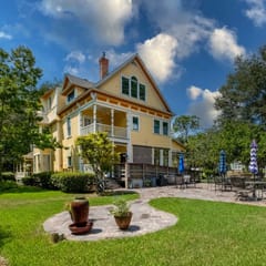 Gainesville's Downtown Getaway: Sleeps 18 with 7 BR/ 7.5 BA- Events