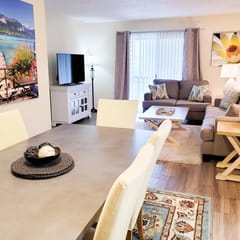 Large 1 BR Condo - Next to Oaks Mall and Hospital