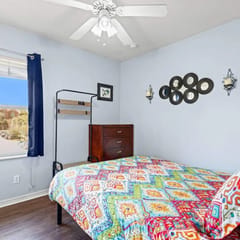 One Block to UF Campus! 1bed 1bath