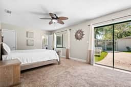 5 Bedroom House Walking Distance to UF/ Swamp