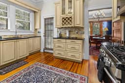 Downtown 2 BR Home w/ Yard + Work Space + Free Parking