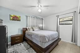 Downtown Duplex- Spacious and Comfy 2 Bedroom