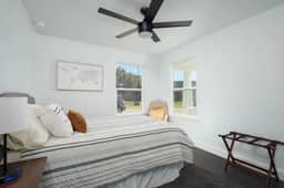 New Home- Sleeps 8 -Near Gainesville & Springs