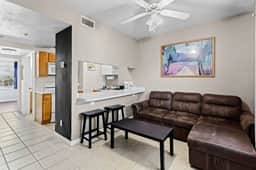 One Block to UF Campus!  1bed 1bath