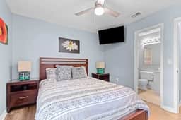 Quiet Peaceful Townhome 2 BR/ 2.5 Bath - Location!