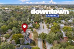 Sleeps 16 in Downtown Gainesville: 7 BR/ 7.5 BA, Huge Porches/ Perfect for Events