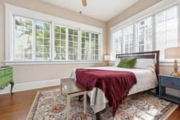 Sleeps 15 Walk to UF, Downtown 50 Restaurants near by - Image 2