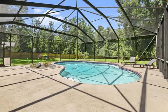 Family & Pet-Friendly 4BR w/ Pool & Backyard - Image 1
