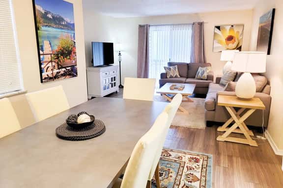 Large 1 BR Condo - Next to Oaks Mall and Hospital - Image 1