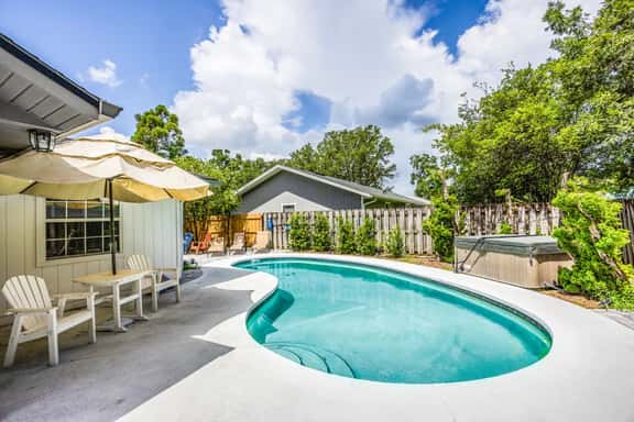 Stylish 3BR Pool Home+ Outdoor TVs+Hot tub - Image 1