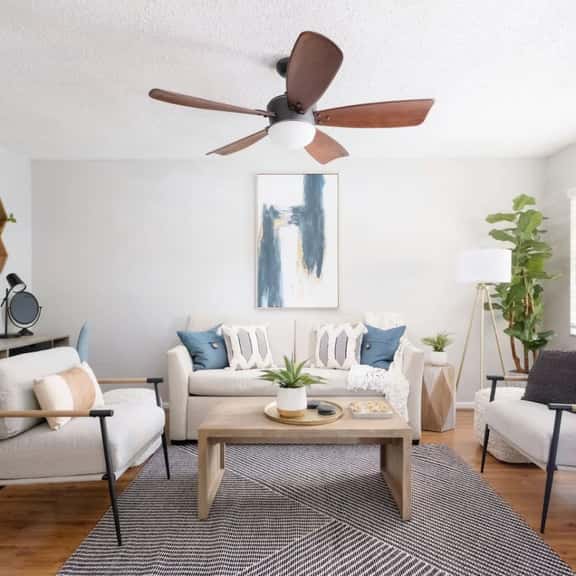 Quiet, Updated 2 bed / 2 bath Condo - Image 1