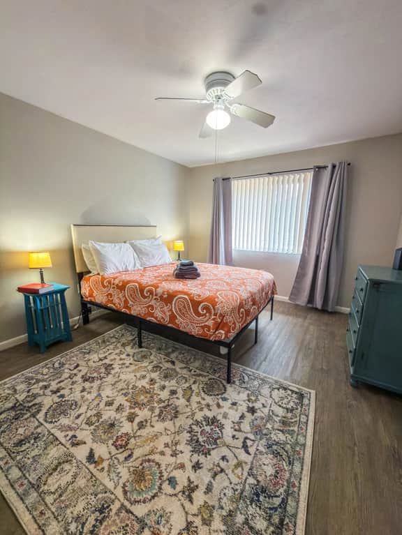 2 bed/1.5 bath next to Celebration Pointe + Butler Plaza + POOL!
