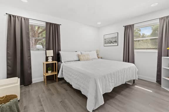 Fun Family Home Near UF w/ Game Room & Patio