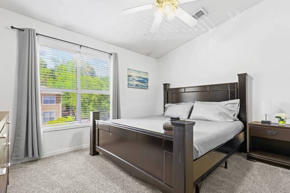 Cheerful 2 BR Townhome: Pool & Central Location!