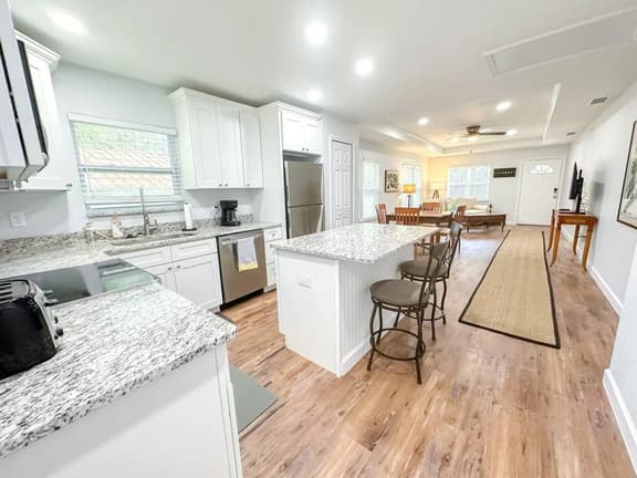 New Home in SE Gainesville 3 BR/ 2 Bath