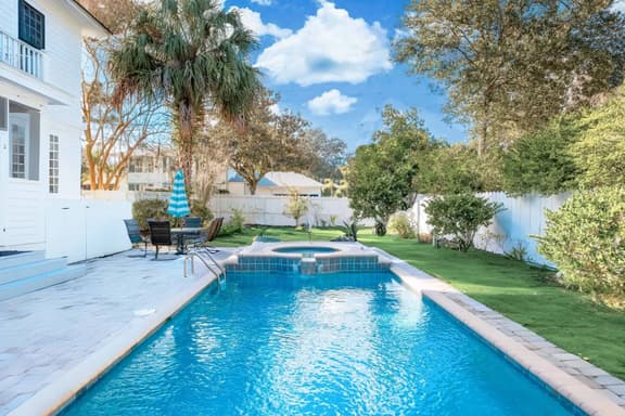 Sleeps 15 • Historic Mansion w/ Pool Near UF - Image 1
