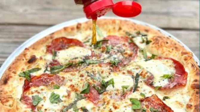 A Slice of Perfection: V Pizza in Downtown Gainesville